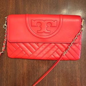 NWOT Tory Burch Red Quilted Leather Shoulder Bag with Chain Strap